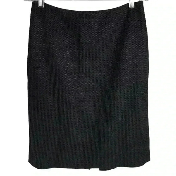 Ann Taylor Women's Black Textured Knee Length Pencil Skirt Size 6 - Picture 1 of 7